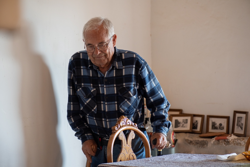 How Assisted Living Helps Seniors Stay Independent Longer - assissted living in covington - watercross
