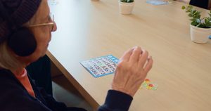 What Families Can Expect from a Memory Care Community - memory care in covington - maison levie